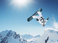 FB体育网页版-赛道与球场，当布伦森在F1街道赛接管，热火如何击败快船的双重启示