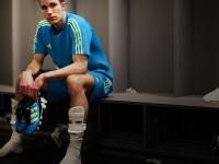 FB体育网页版-红魔鏖战伊比利亚，维尼修斯一箭点燃梦剧场硝烟